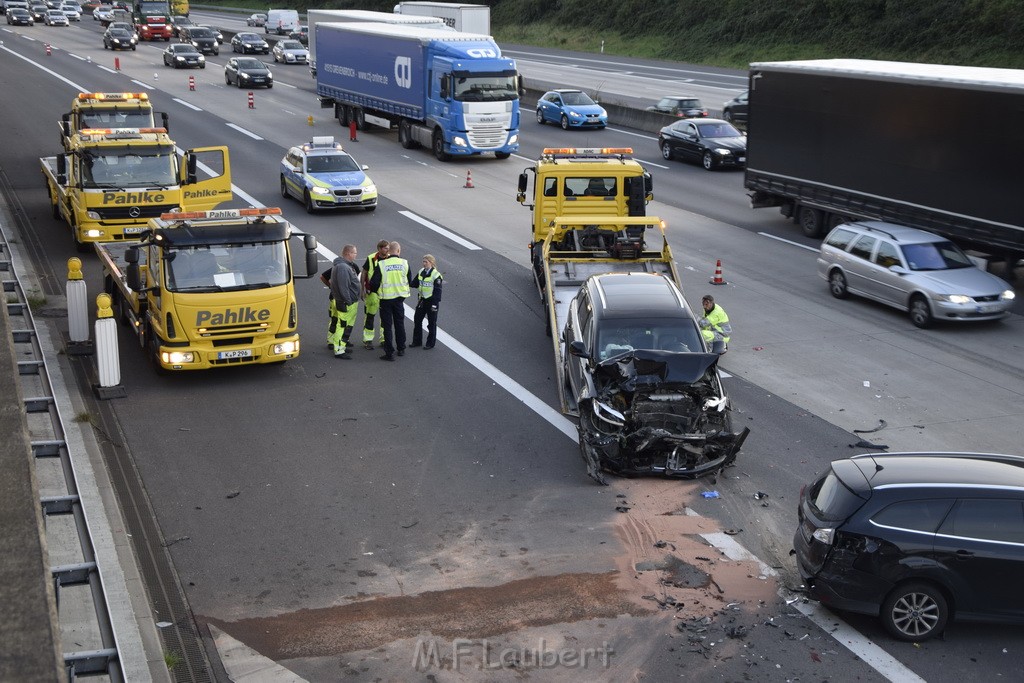 VU mehrere PKW A 3 Rich Oberhausen Hoehe AK Koeln Ost P217.JPG - Miklos Laubert